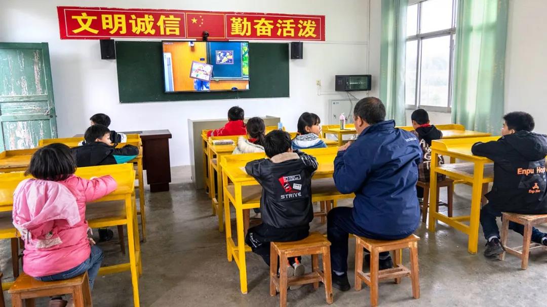 積極響應時代政策，奧威亞“全連接”生態(tài)助推教育信息化發(fā)展