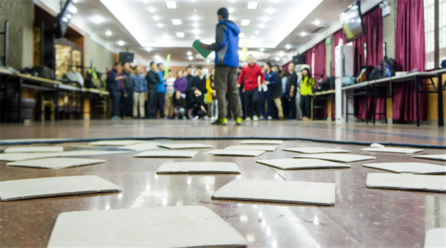 原來戶外拓展還能這么玩！