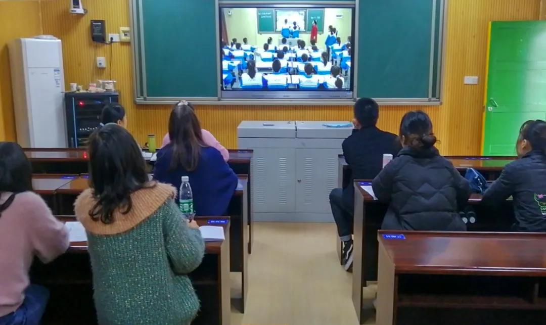 湖南網絡聯(lián)校：千群萬課，均衡城鄉(xiāng)教育